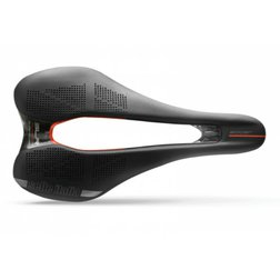 Sedlo Selle Italia SLR Boost Carbonio Superflow Black L3